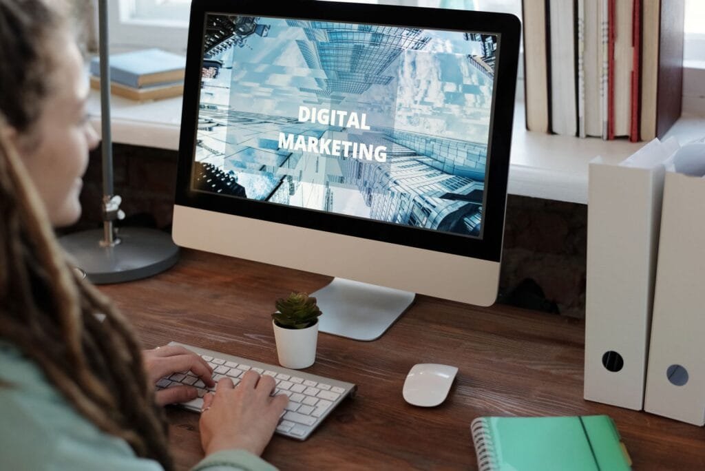contratar empresa de marketing digital